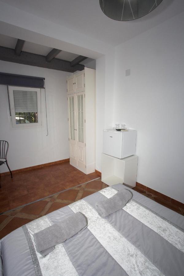 Alojamiento El Chaparro Barbate Junto A La Venta El Loro Exterior foto